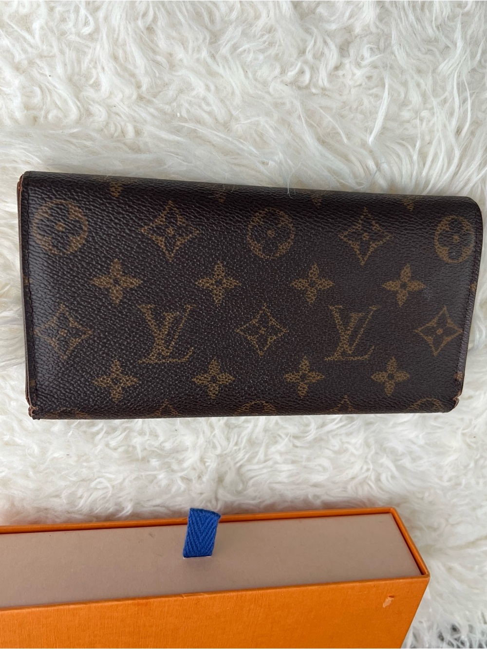 Louis Vuitton Monogram Sarah Wallet - Picture 14 of 14